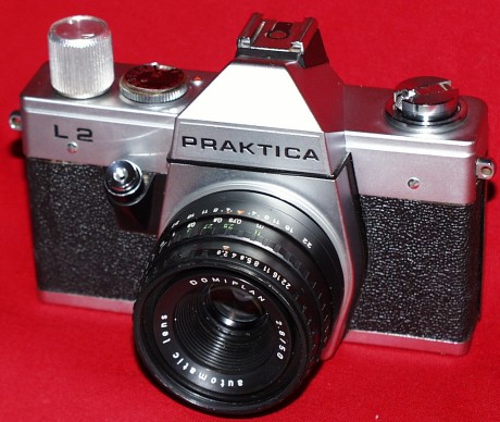 Praktica L 2 half frame